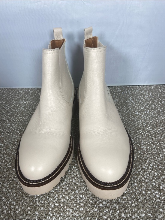 Caslon Miller Shoes - Caslon Miller Boots/Shoes Color Cream Sizes 9. Chunky, Chelsea Boots, Ankle.
